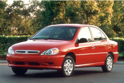 2001 Kia Rio photo