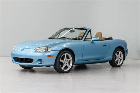 2001 Mazda Miata photo