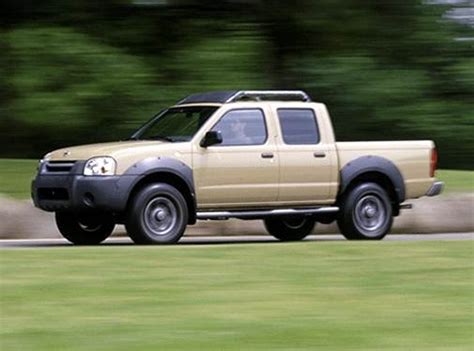 2001 Nissan Crew cab photo