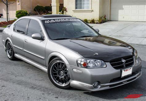 2001 Nissan Maxima photo