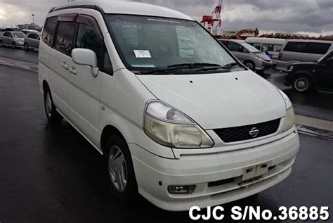 2001 Nissan Serena