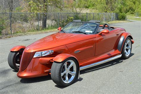 2001 Plymouth Prowler photo