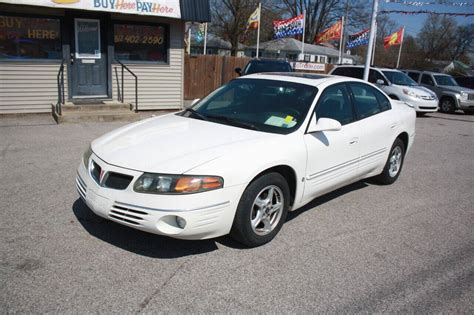 2001 Pontiac Bonneville photo