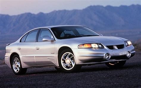 2001 Pontiac Bonneville photo