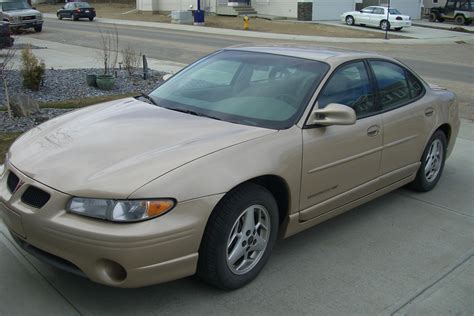 2001 Pontiac Grand prix photo