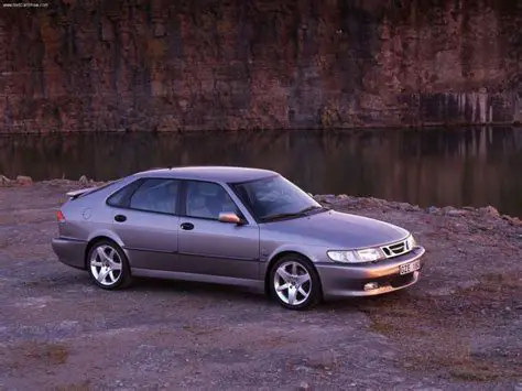 2001 Saab Aero photo