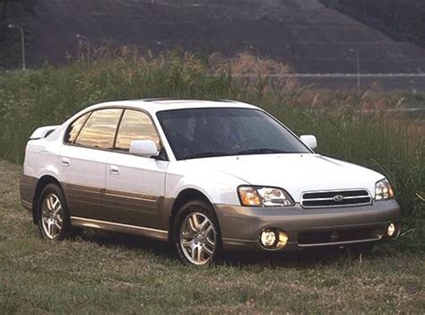 2001 Subaru Outback photo