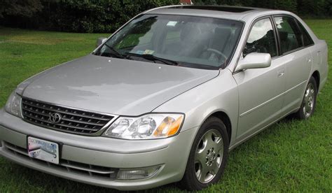 2001 Toyota Avalon photo