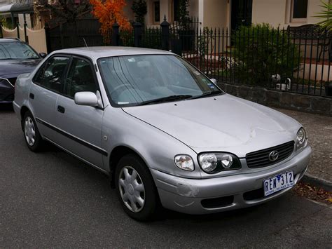 2001 Toyota Corolla photo