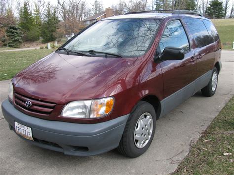 2001 Toyota Sienna