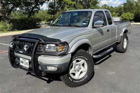 2001 Toyota Tacoma photo