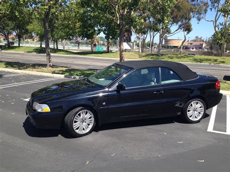 2001 Volvo C70 photo