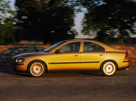 2001 Volvo S60 photo