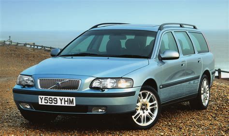 2001 Volvo V70 photo