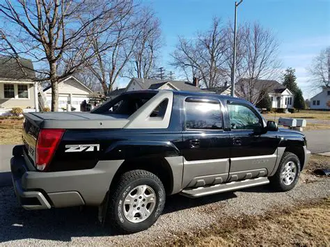 2002 Chevrolet Avalanche photo