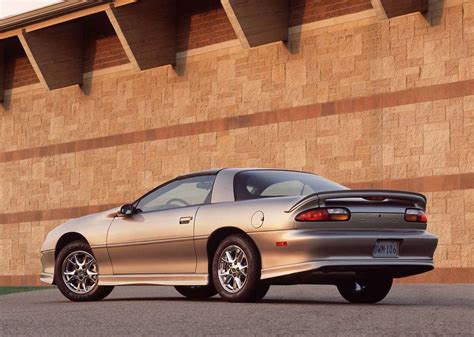 2002 Chevrolet Camaro photo