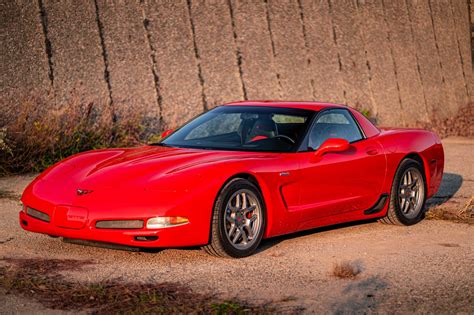 2002 Chevrolet Corvette engine