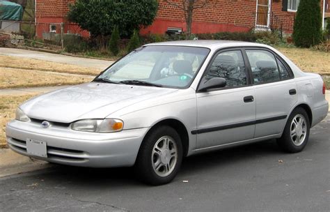 2002 Chevrolet Prizm photo