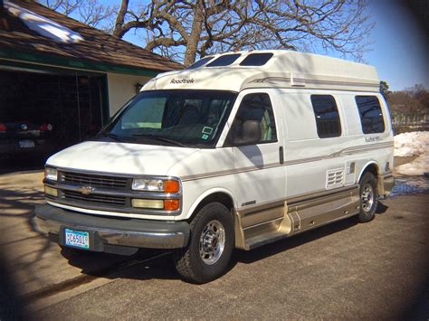 2002 Chevrolet Roadtrek engine