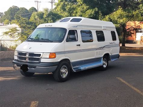 2002 Chevrolet Roadtrek photo