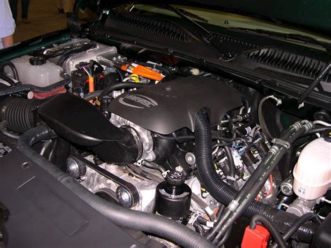 2002 Chevrolet Sierra engine