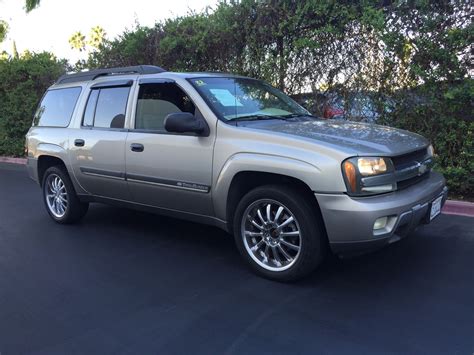 2002 Chevrolet Trailblazer ext photo