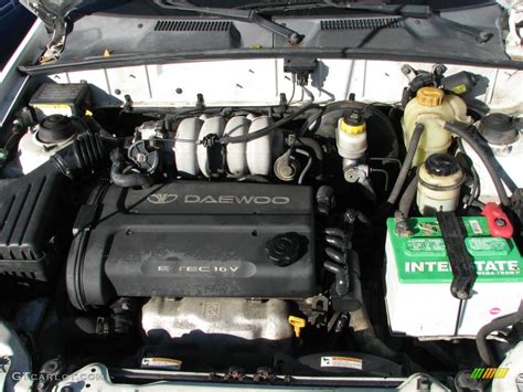 2002 Daewoo Lanos engine