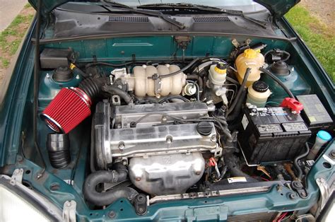 2002 Daewoo Leganza engine