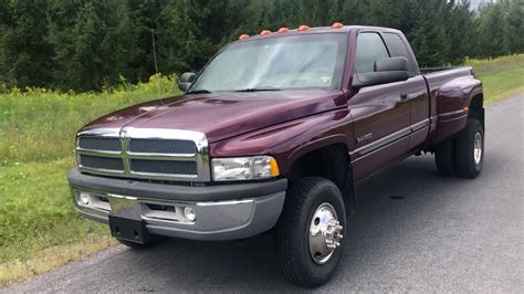 2002 Dodge Ram 3500 photo