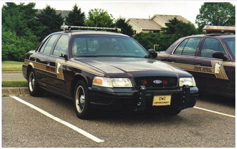 2002 Ford Cvpi photo