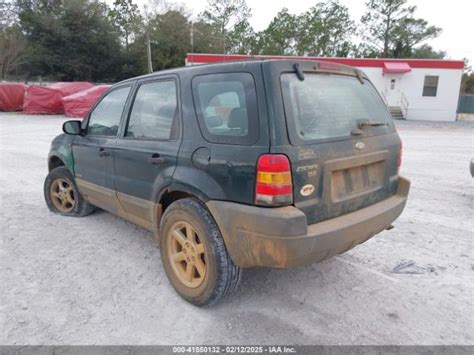 2002 Ford Escape photo