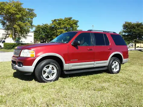 2002 Ford Explorer photo