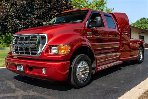 2002 Ford F-650