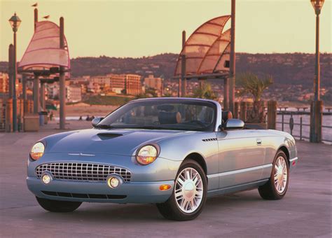 2002 Ford Thunderbird photo