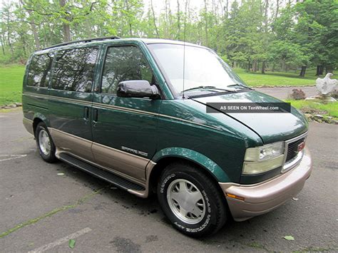 2002 Gmc Safari photo