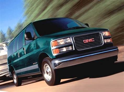 2002 Gmc Savana 1500 photo