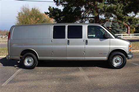 2002 Gmc Savana photo