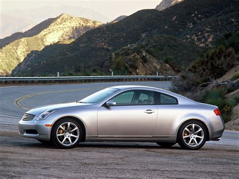 2002 Infiniti G35 photo