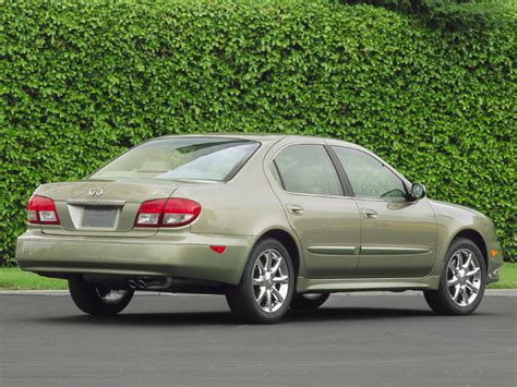 2002 Infiniti I35 photo