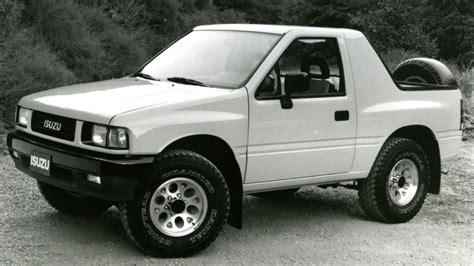 2002 Isuzu Amigo photo