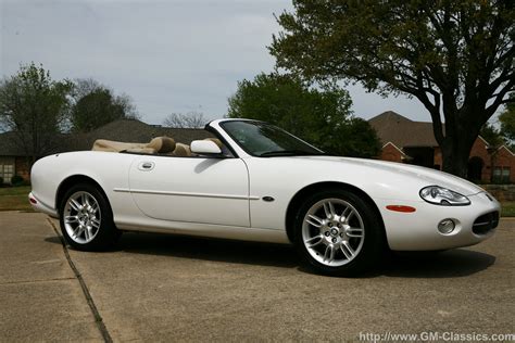 2002 Jaguar Xk8 photo