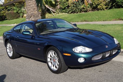 2002 Jaguar Xkr