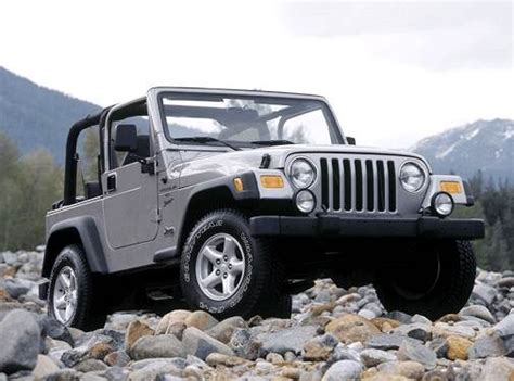 2002 Jeep Wrangler photo