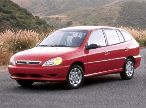 2002 Kia Rio photo