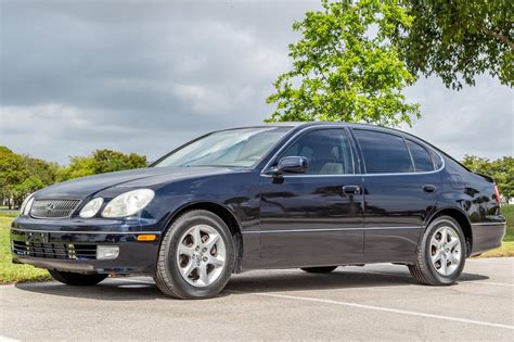 2002 Lexus Gs photo