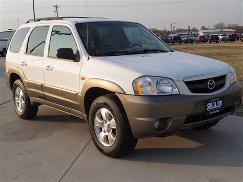 2002 Mazda Tribute photo