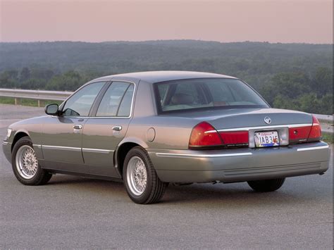 2002 Mercury Grand marquis photo