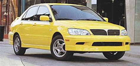 2002 Mitsubishi Lancer photo