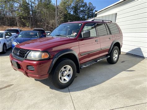 2002 Mitsubishi Montero sport photo