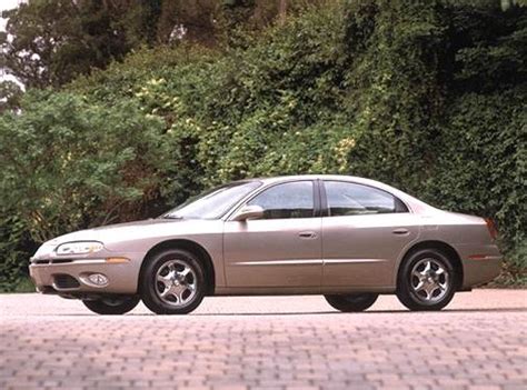 2002 Oldsmobile Aurora photo